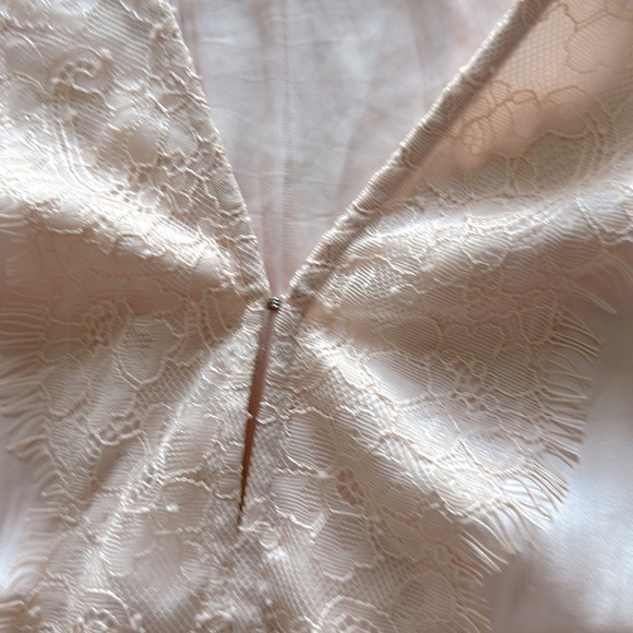 PAIGE || Lyrica Lace Appliqué Satin Top. Sz. S - Picture 10 of 16